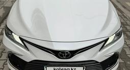 Toyota Camry 2022 года за 15 000 000 тг. в Уральск – фото 5