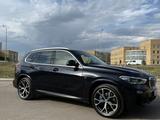 BMW X5 2021 года за 37 000 000 тг. в Астана – фото 3