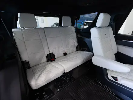 Cadillac Escalade Sport Platinum 2025 года за 94 900 000 тг. в Шымкент – фото 13