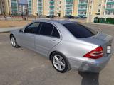 Mercedes-Benz C 200 2001 года за 4 000 000 тг. в Актау – фото 3