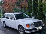 Mercedes-Benz E 230 1990 годаfor2 300 000 тг. в Алматы