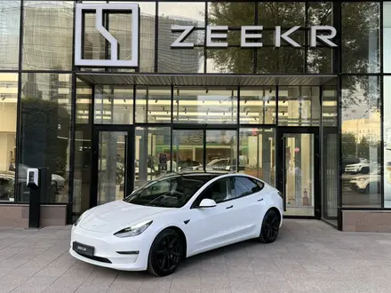 Tesla Model 3 2022 года за 10 990 000 тг. в Алматы – фото 8