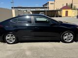 Hyundai Elantra 2019 года за 4 900 000 тг. в Атырау – фото 4