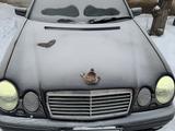 Mercedes-Benz E 230 1996 годаfor3 200 000 тг. в Караганда