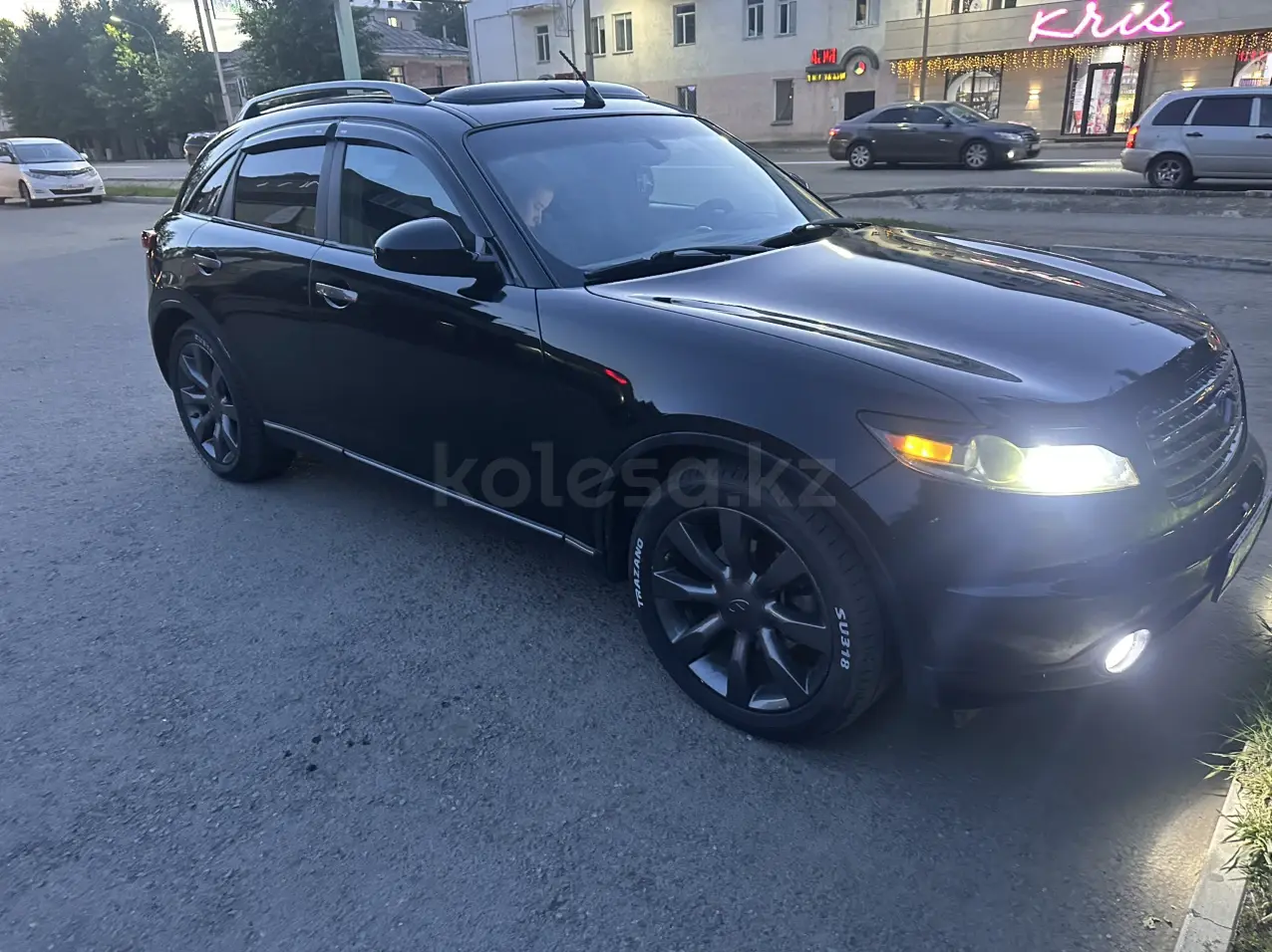 Infiniti FX35, 2004