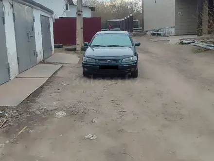Toyota Camry 1997 года за 2 600 000 тг. в Караганда – фото 3