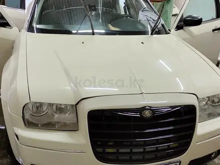 Chrysler 300C 2007 года за 5 500 000 тг. в Актау – фото 4