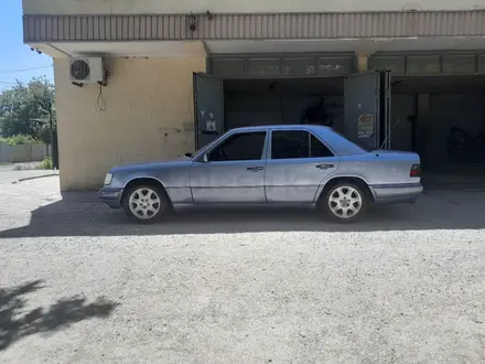 Mercedes-Benz E 280 1994 года за 1 700 000 тг. в Шымкент – фото 2