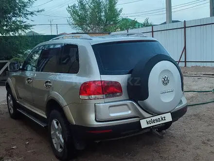 Volkswagen Touareg 2005 года за 5 300 000 тг. в Алматы – фото 2