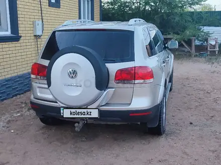 Volkswagen Touareg 2005 года за 5 300 000 тг. в Алматы – фото 3