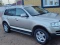 Volkswagen Touareg 2005 года за 5 300 000 тг. в Алматы – фото 4