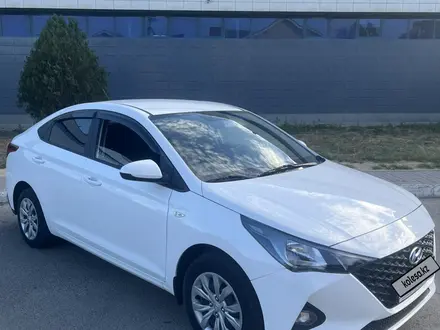 Hyundai Accent 2021 года за 7 800 000 тг. в Актау