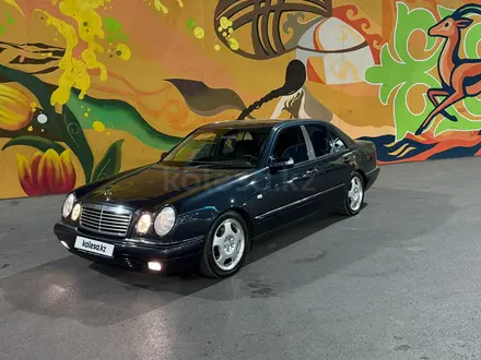 Mercedes-Benz E 320 2000 года за 6 500 000 тг. в Алматы – фото 10