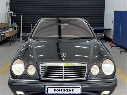 Mercedes-Benz E 320 2000 года за 6 500 000 тг. в Алматы
