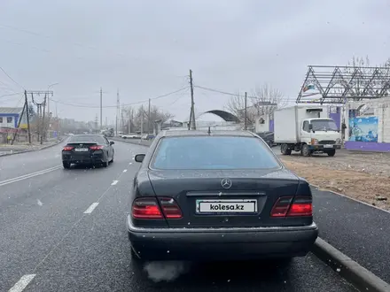 Mercedes-Benz E 320 2000 года за 6 500 000 тг. в Алматы – фото 8