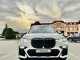 BMW X7 2021 года за 54 000 000 тг. в Алматы – фото 2