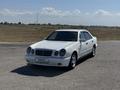 Mercedes-Benz E 230 1996 года за 2 100 000 тг. в Алматы – фото 2