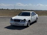 Mercedes-Benz E 230 1996 года за 2 100 000 тг. в Алматы – фото 2