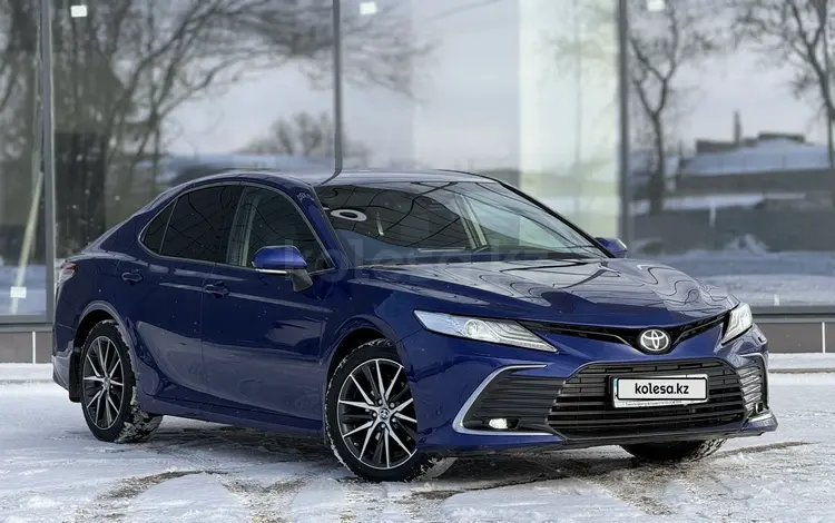 Toyota Camry 2021 года за 16 700 000 тг. в Павлодар