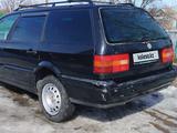 Volkswagen Passat 1994 годаүшін1 700 000 тг. в Уральск – фото 3