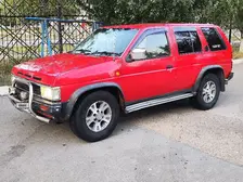 Nissan Terrano, 1995
