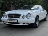 Mercedes-Benz CLK 320 1998 года за 5 000 000 тг. в Астана