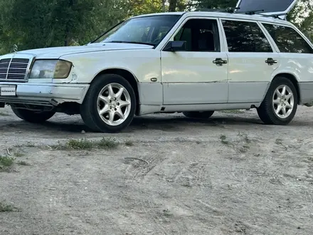 Mercedes-Benz E 230 1991 года за 850 000 тг. в Шу