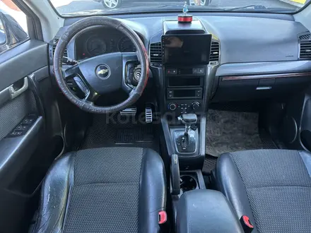 Chevrolet Captiva 2010 года за 4 250 000 тг. в Караганда – фото 7