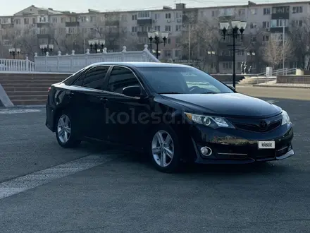 Toyota Camry 2014 года за 6 200 000 тг. в Атырау – фото 7