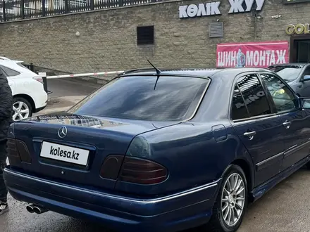 Mercedes-Benz E 200 1998 года за 2 300 000 тг. в Астана – фото 12