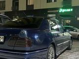 Mercedes-Benz E 200 1998 года за 2 600 000 тг. в Астана – фото 3