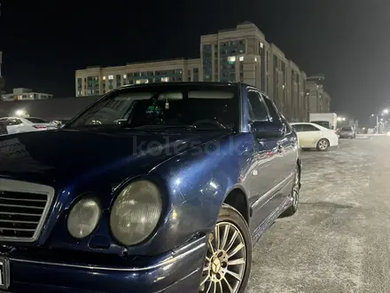 Mercedes-Benz E 200 1998 года за 2 300 000 тг. в Астана – фото 7