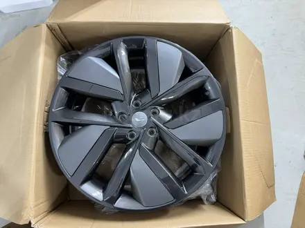 На li L7, l9. Кованные диски. Есть зимняя резина. за 520 000 тг. в Алматы