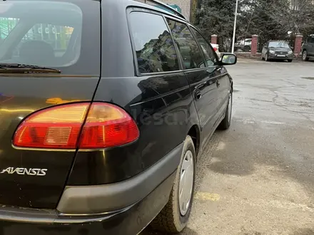 Toyota Avensis 1999 года за 4 000 000 тг. в Актобе – фото 3