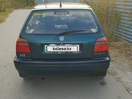 Volkswagen Golf 1995 года за 1 800 000 тг. в Костанай – фото 3