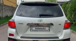 Toyota Highlander 2013 года за 13 700 000 тг. в Алматы – фото 2
