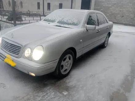 Mercedes-Benz E 280 1998 года за 4 000 000 тг. в Туркестан – фото 4