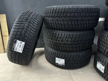 Hankook Winter I'Cept X RW10 245/50 R20 102T за 170 000 тг. в Астана