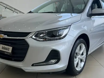 Chevrolet Onix LTZ 2024 года за 7 790 000 тг. в Семей – фото 3