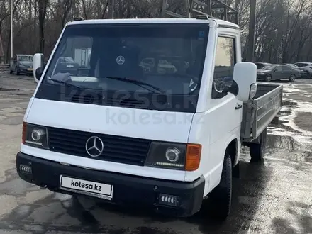 Mercedes-Benz  MB 100 1993 года за 1 900 000 тг. в Алматы