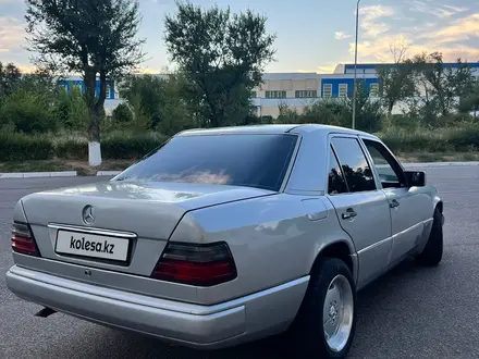 Mercedes-Benz E 230 1990 года за 1 999 000 тг. в Шымкент – фото 7