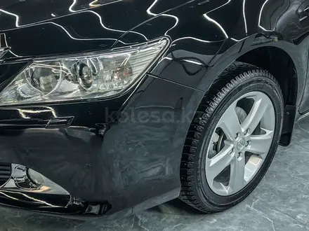 Toyota Camry 2014 года за 11 000 000 тг. в Семей – фото 3