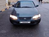 Toyota Camry 1998 годаfor3 500 000 тг. в Актау