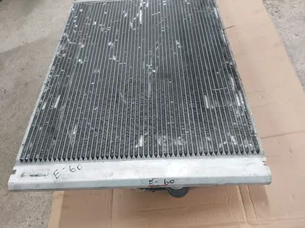 Радиатор основной на БМВ Е60 3,0 объем за 55 000 тг. в Алматы – фото 8
