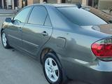 Toyota Camry 2003 года за 5 200 000 тг. в Уральск – фото 2