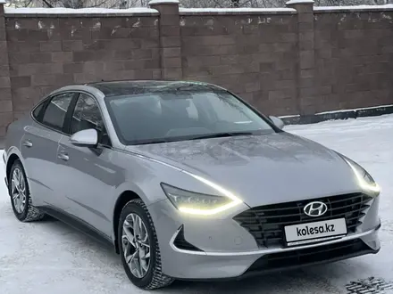 Hyundai Sonata 2023 года за 12 150 000 тг. в Астана – фото 3