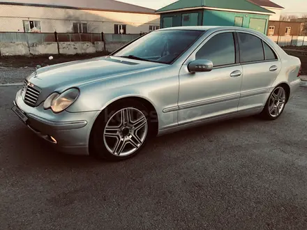 Mercedes-Benz C 200 2001 года за 4 300 000 тг. в Актобе