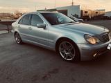 Mercedes-Benz C 200 2001 года за 4 300 000 тг. в Актобе – фото 4