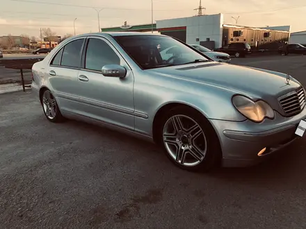 Mercedes-Benz C 200 2001 года за 4 300 000 тг. в Актобе – фото 4