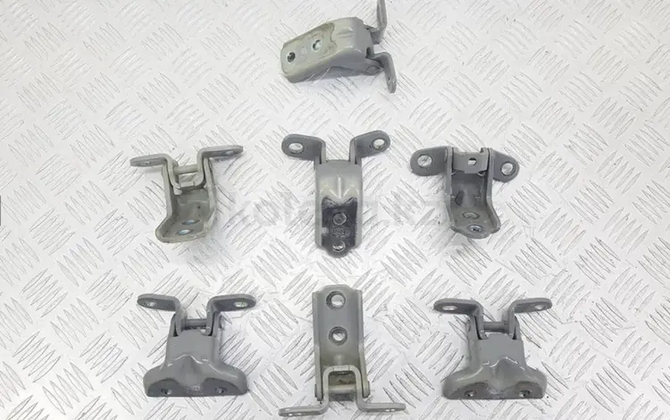 Петля двери на Киа Спортейдж. за 10 000 тг. в Алматы